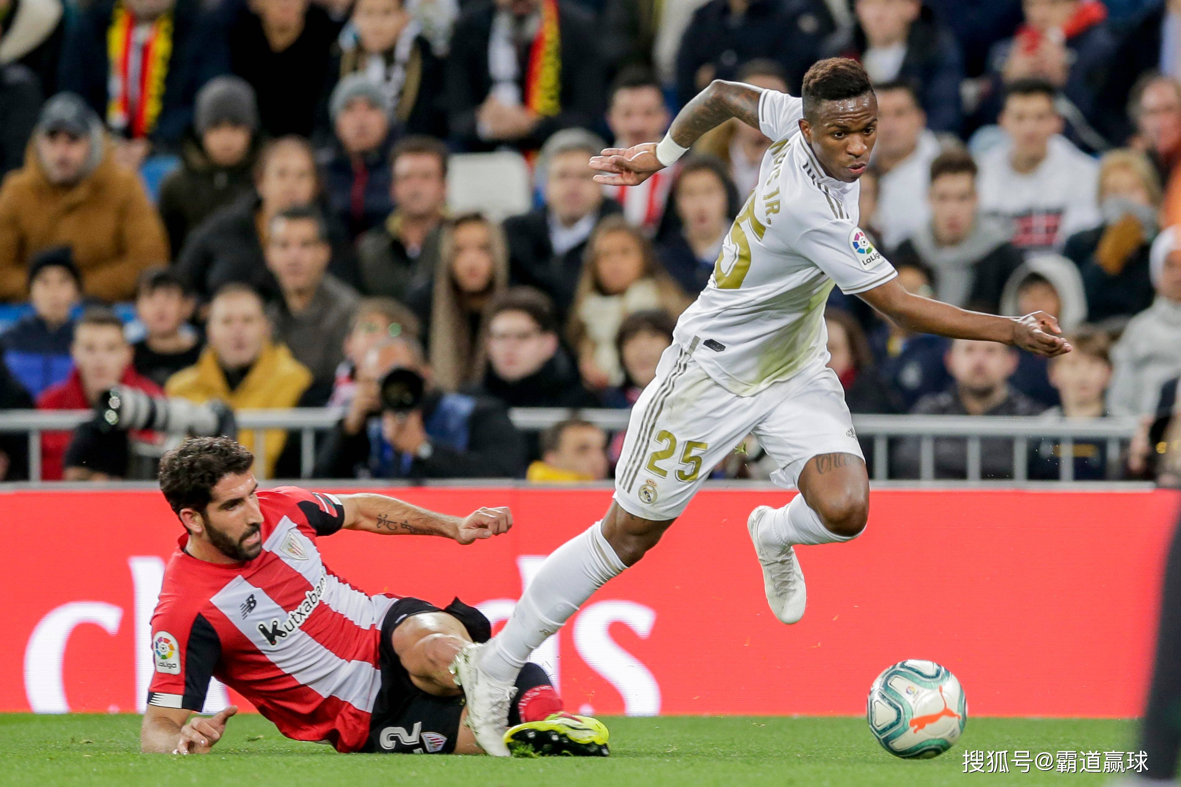 半岛体育官网-今晨毕尔巴鄂竞技调整名单以备NBA常规赛；更衣室发声环节打磨；目标明确；细节决定成败